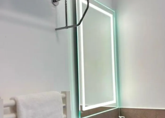 Nora 1 西维尔诺瓦·马尔凯